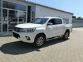 2 TOYOTA Hilux
